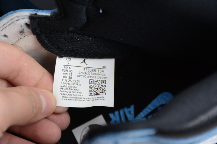 air jordan 1 retro high white university blue black 555088-134