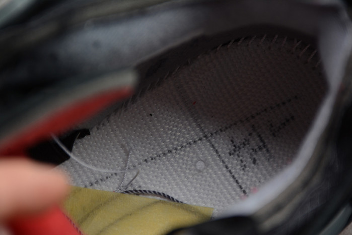 o-w x air jordan 4 “bred” cv9388-001