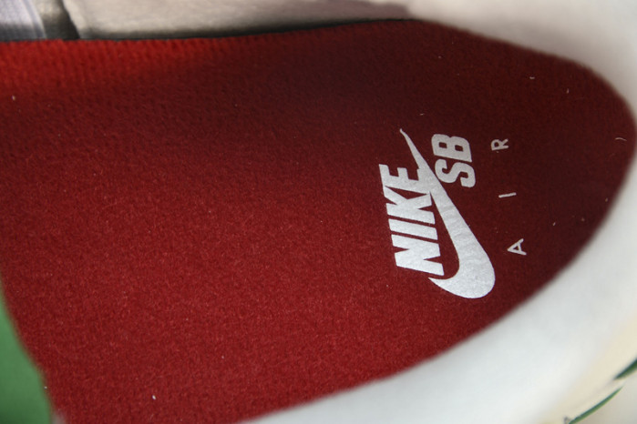 jordan 4 retro sb pine green dr5415-103