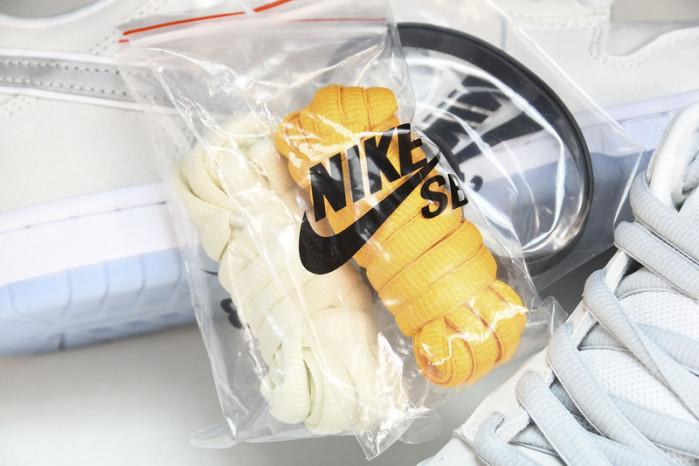 nike sb dunk low white lobster (friends and family) fd8776-100