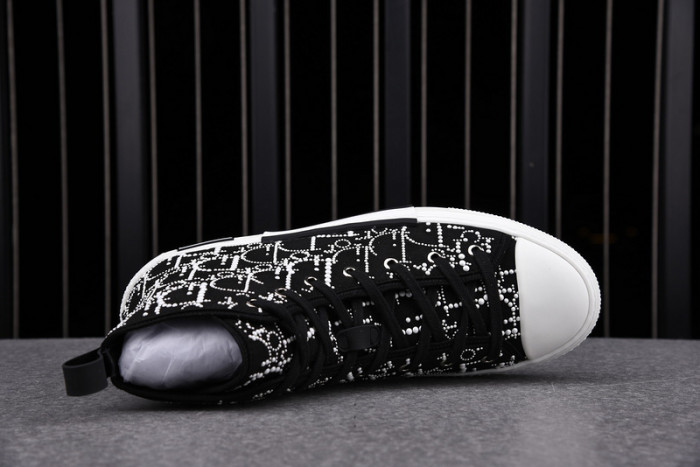 D*or b23 oblique high top sneaker