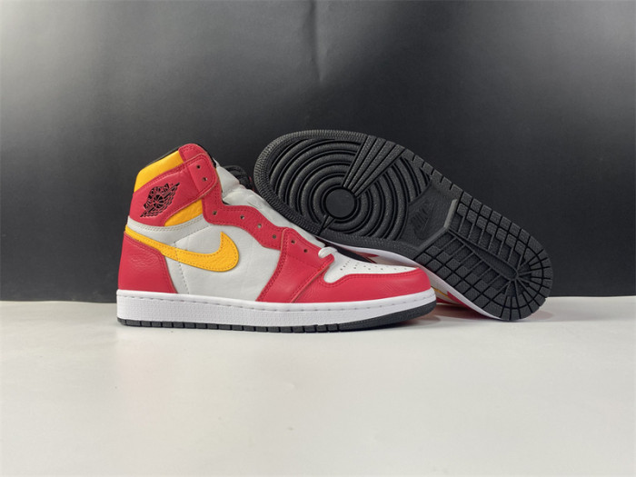 air jordan 1 retro high og light fusion red 555088-603