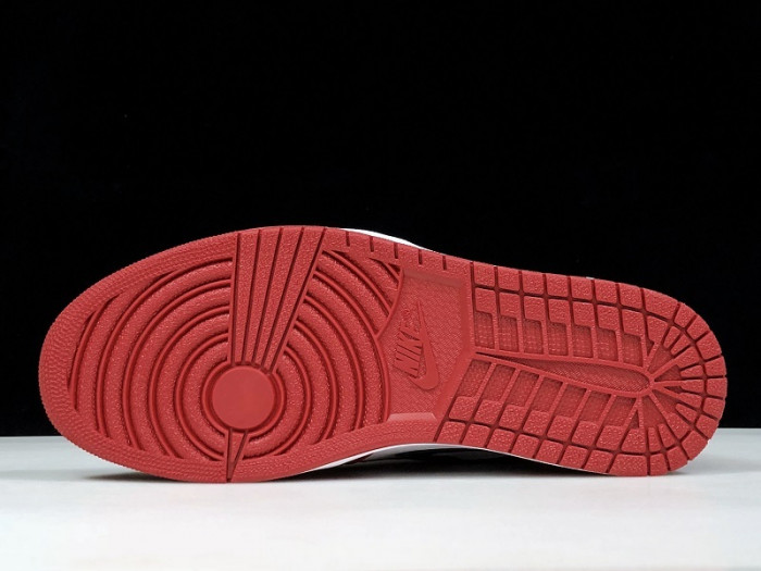 air jordan i 1 retro high og chicago bulls 555088-101