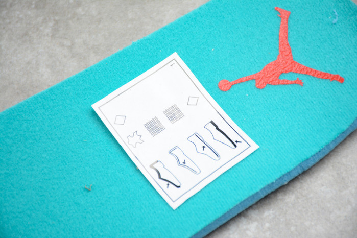 air jordan 1 mid bred multi-color 554724-125