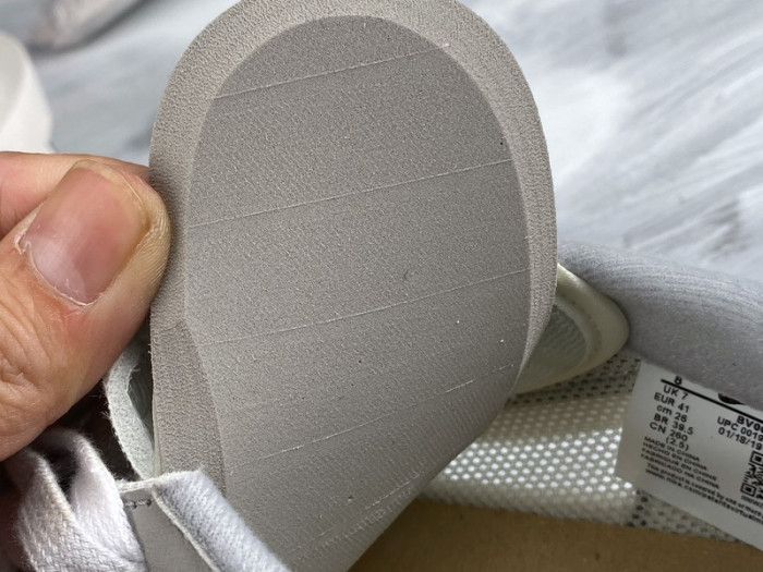 nike ld waffle sacai summit white bv0073-100