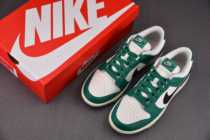 nike dunk low se lottery pack malachite green dr9654-100