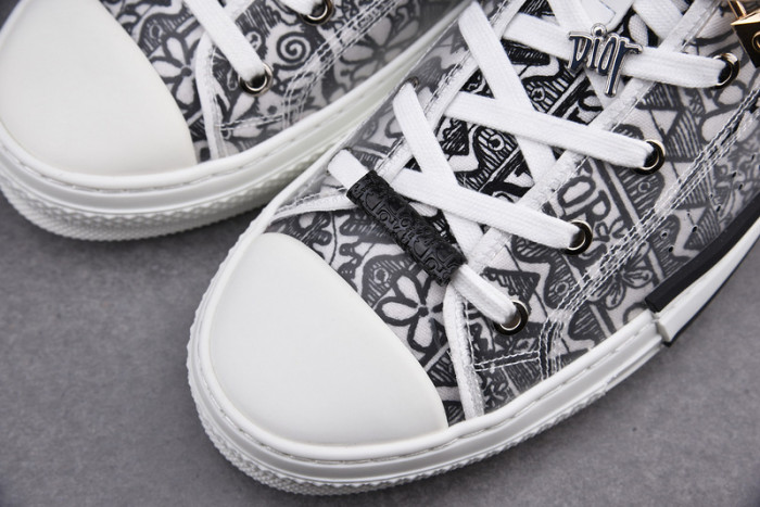 D*or b23 oblique high top sneaker