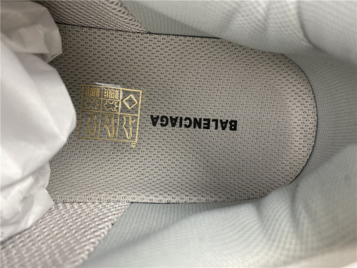 Ba*len*cia*ga sneaker triple.s.gomma gray purple and pink 536737 w2fw1 1977