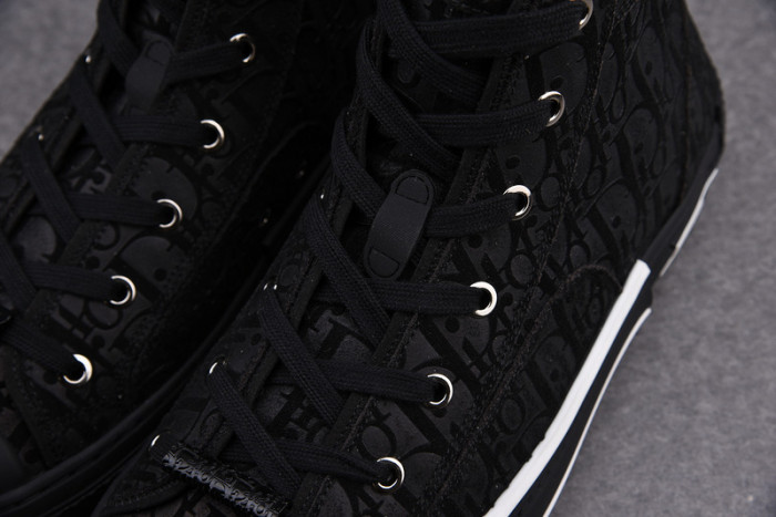 D*or b23 oblique high top sneaker