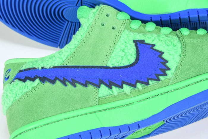 grateful dead x nike sb dunk low “green bear” cj5378-300