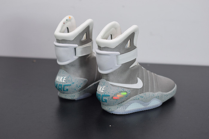 nike mag