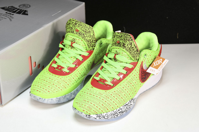 nike lebron 20 stocking stuffer fj4955-300