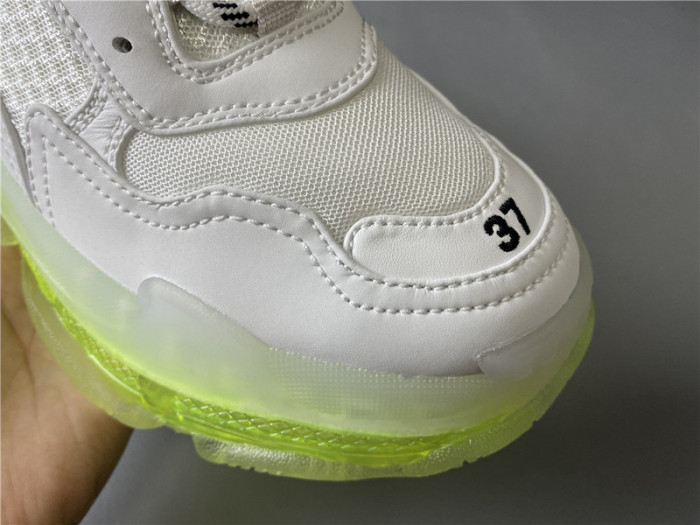 blcg sneaker triple.s.gomma fluorescent white 544351 w09o1 0828