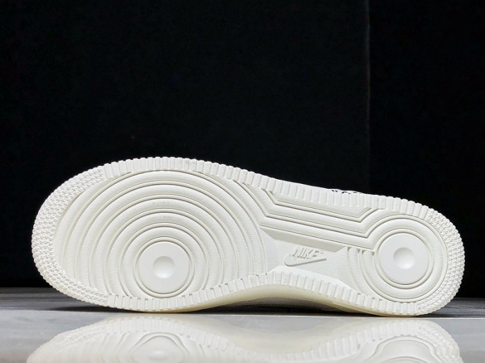 the o-w x nike air force 1 low complexcon ao4297-100