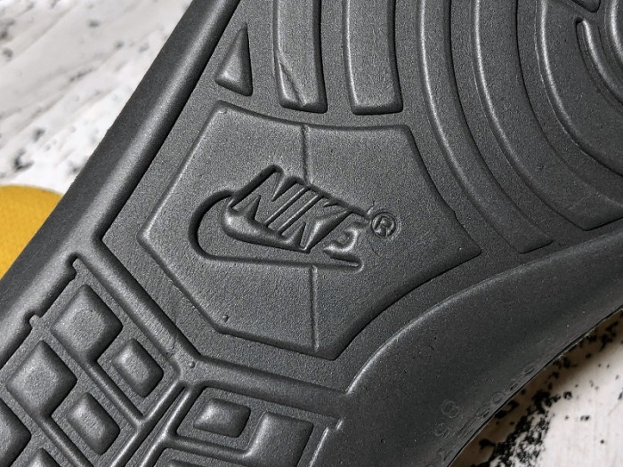 nike dunk low o-w pine green ct0856-100