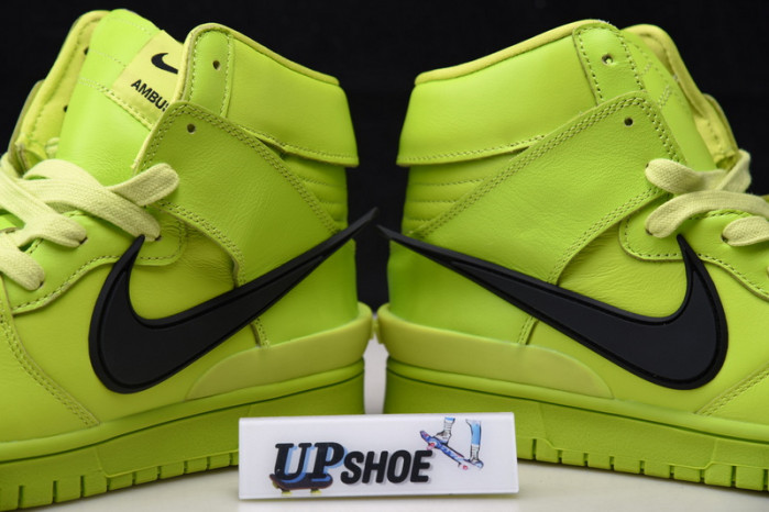 nike dunk high ambush flash lime cu7544-300