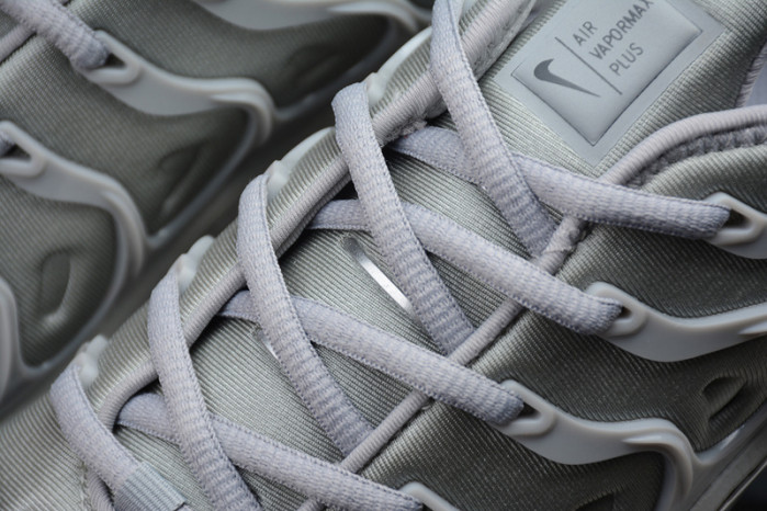 vapormax plus wolf grey/dark silver og00160