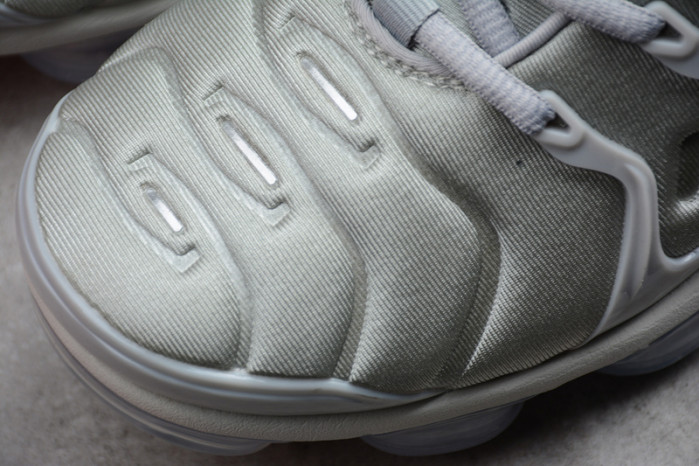 vapormax plus wolf grey/dark silver og00160