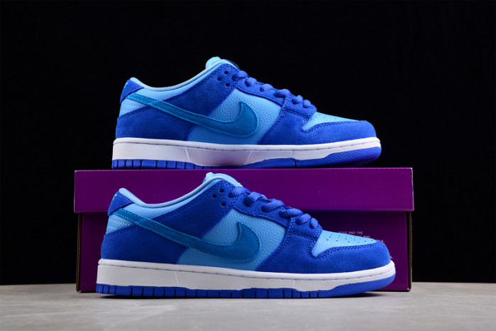 nike sb dunk low blue raspberry dm0807-400