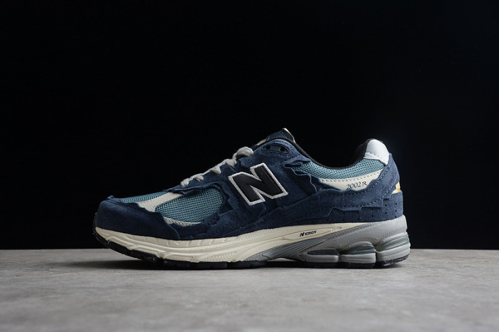 new balance 2002r protection navy m2002rdf